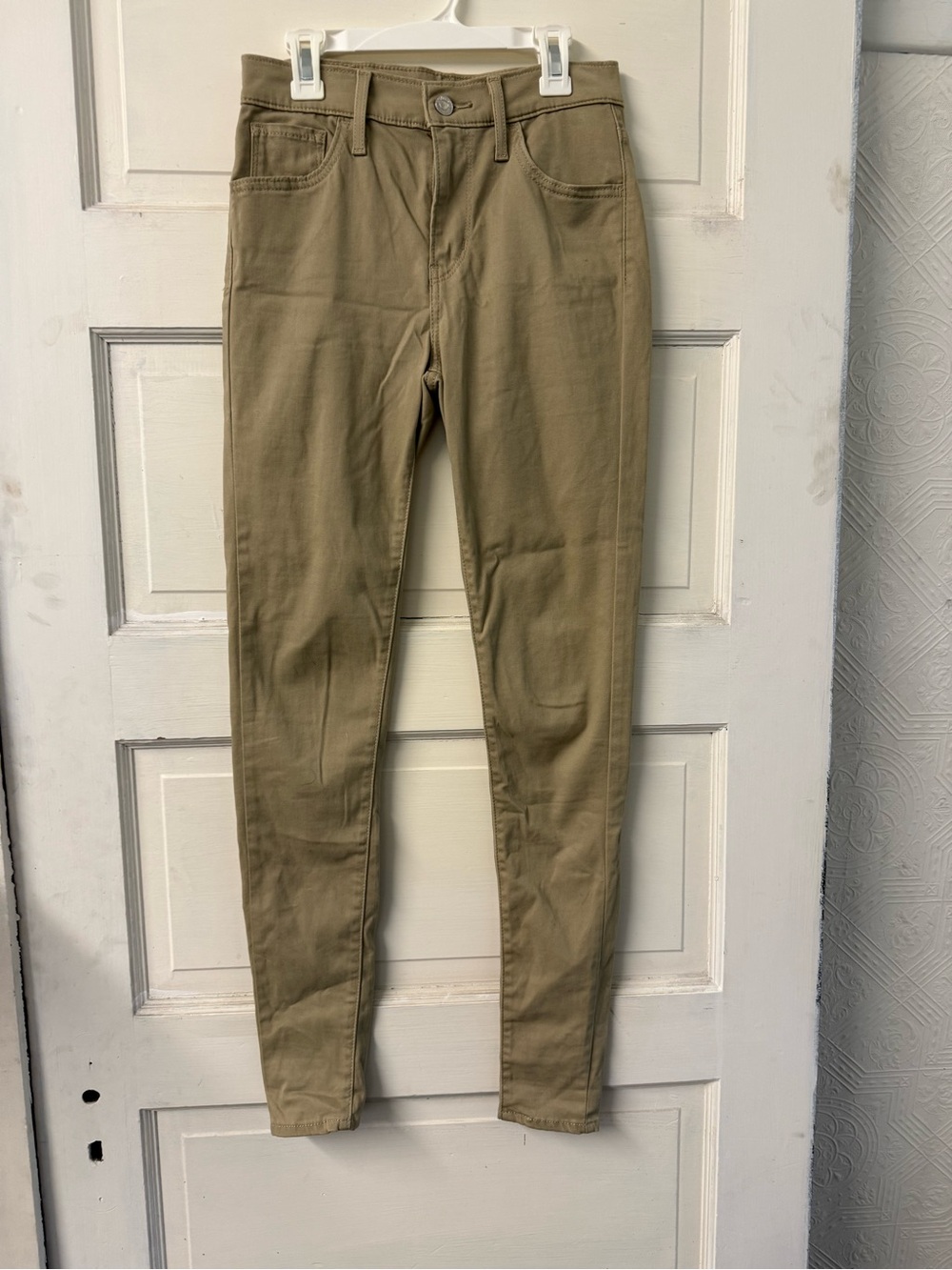 Levi's Skinny High-Rise Jeans in Olive
